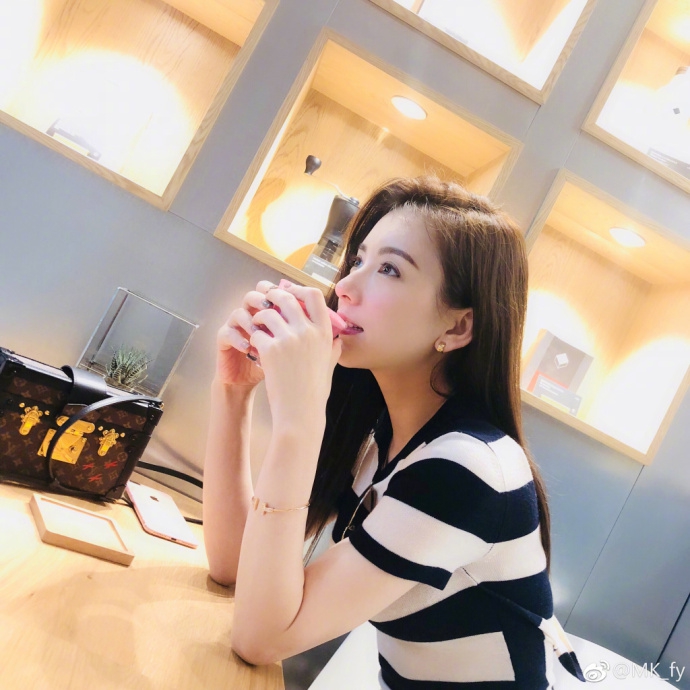 1a9c4a88-9ef9-4885-b2f2-892b472a0939.jpg