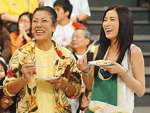 TVB一姐佘诗曼成名路:曾想去酒店上班(组图)