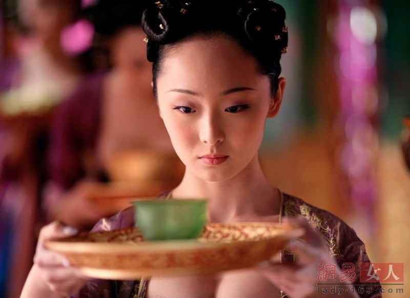 倪妮李曼周冬雨范冰冰 揭一夜成名的明星现状