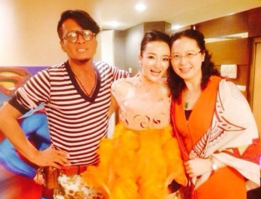 孙兴为小女友高调庆生 晒两人亲密照