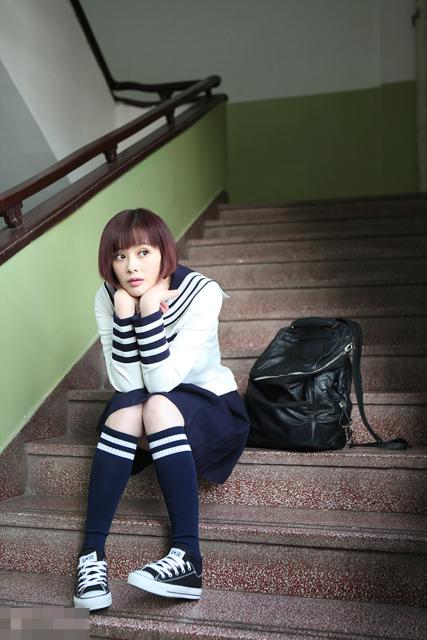 曝萧淑慎吸毒后复出照 扮清纯高中生似美少女