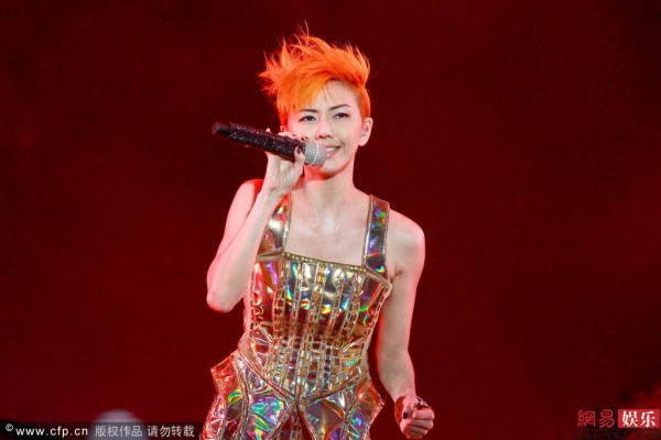 <em>孙燕姿</em>一条<em>短裤穿9年</em> 为陪家人推掉上亿代言 
