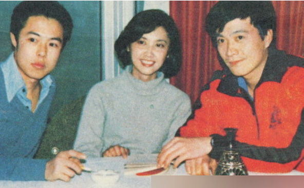 老牌男神青涩照赛小鲜肉:唐国强年轻超鹿晗 - 青岛新闻网