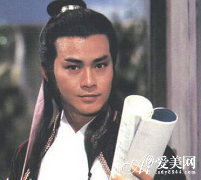 郑少秋