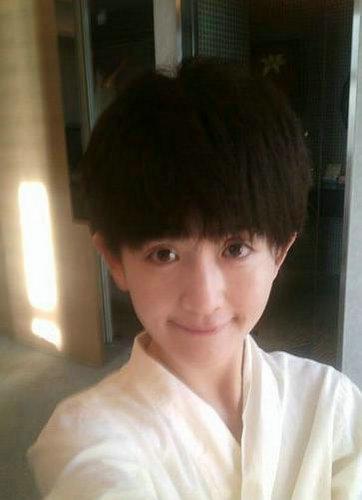 明星作家榜首发布 谢娜出书价值直逼柴静(图)