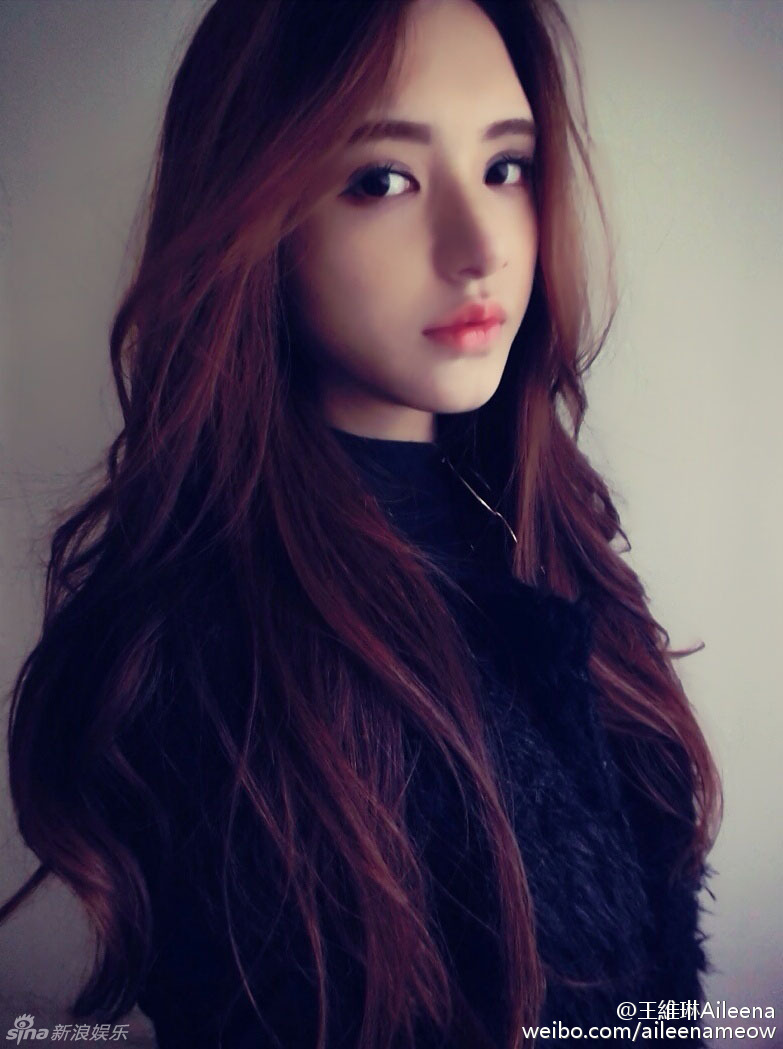 武大混血女神靓爆!晒儿时照证天然美女(图)