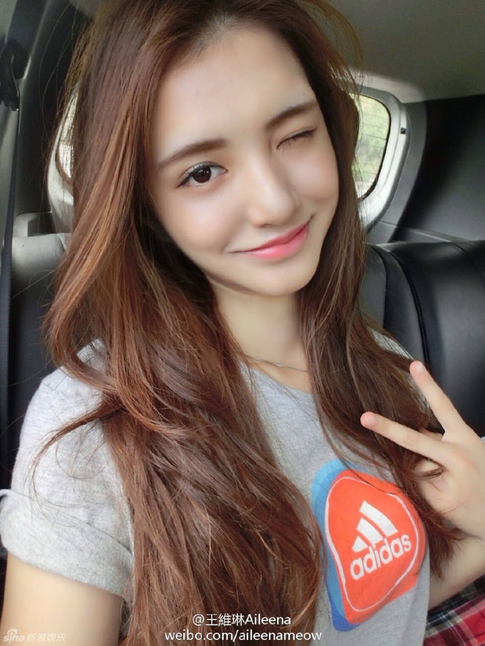 武大<em>混血女神</em>靓爆!晒儿时照证天然美女(图) - 青