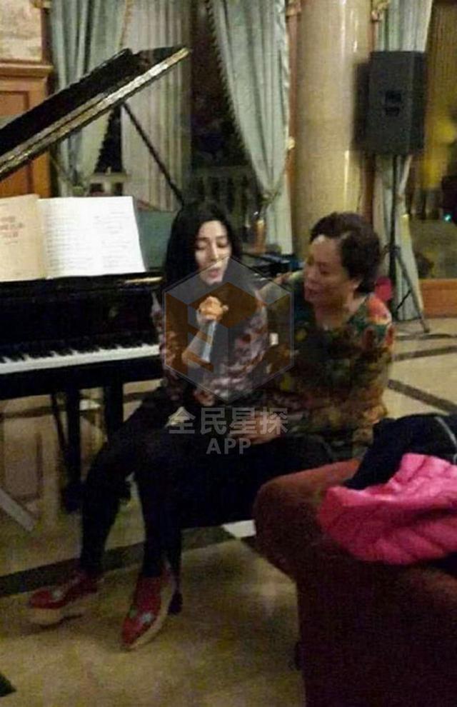 范冰冰李晨老家探亲甜蜜照曝光 男方似示爱