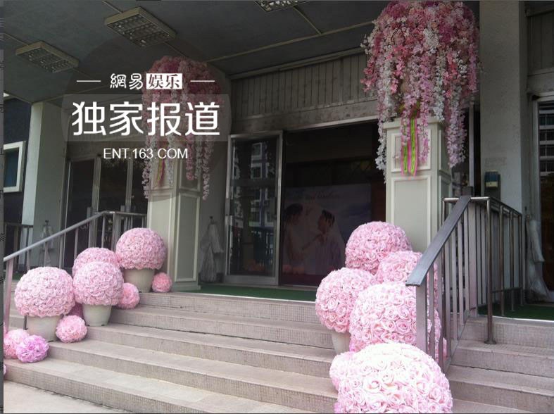 王祖蓝婚礼酒店门口