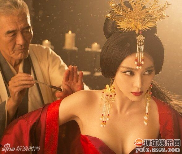 《武则天》成"斗奶"大会 众女星pk美胸(图)