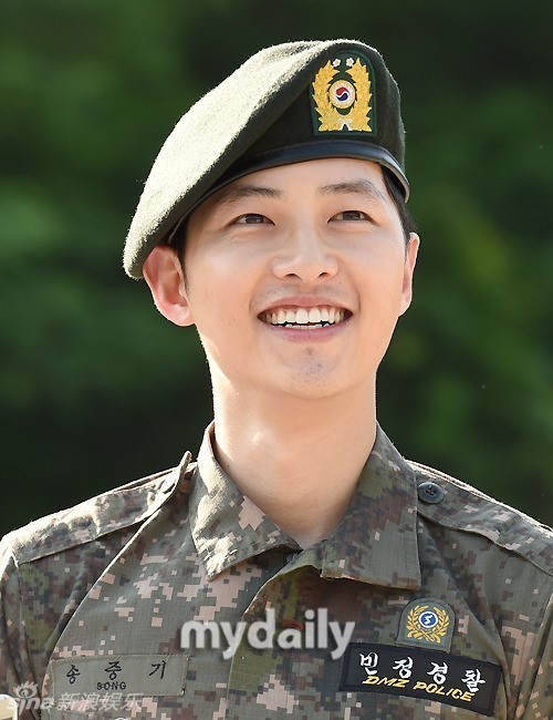 新晋男神宋仲基海量照 从学霸到男神之路(图)