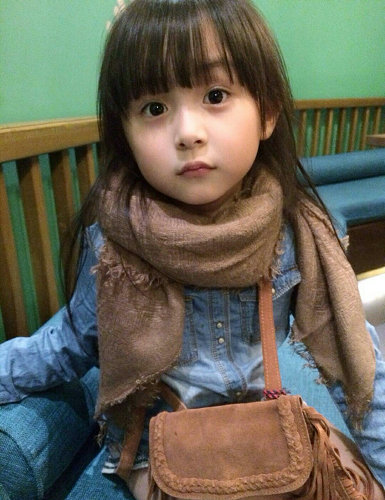 王思聪女朋友排行榜 ec55f9c0c40f1849a1f825.jpg