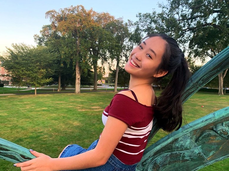 李连杰女儿绝密私照 两姐妹身材优越气质出众
