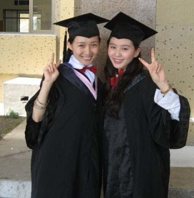 看明星们的毕业照 真是青涩啊