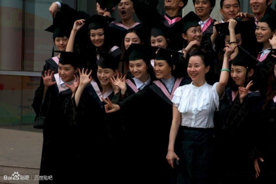 看明星们的毕业照 真是青涩啊