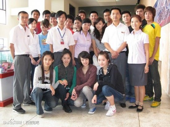 看明星们的毕业照 真是青涩啊