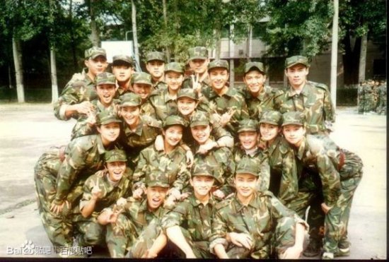 看明星们的毕业照 真是青涩啊