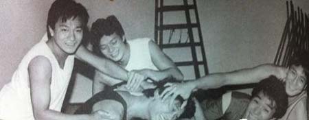 娱圈珍贵旧照:林青霞出席巩俐婚礼 狄波拉抱霆锋婷婷