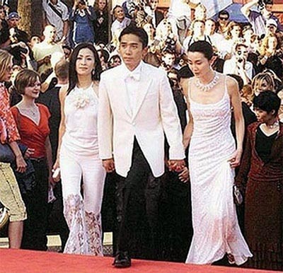 娱圈珍贵旧照:林青霞出席巩俐婚礼 狄波拉抱霆锋婷婷