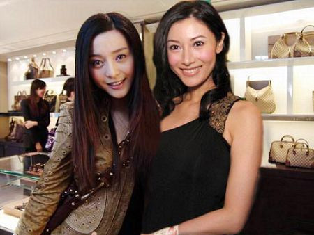 娱圈珍贵旧照:林青霞出席巩俐婚礼 狄波拉抱霆锋婷婷