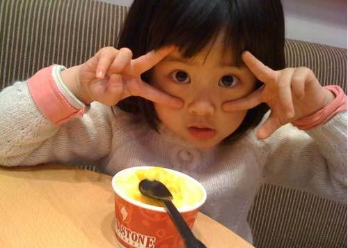 林志颖儿子呆萌 盘点娱圈宝贝