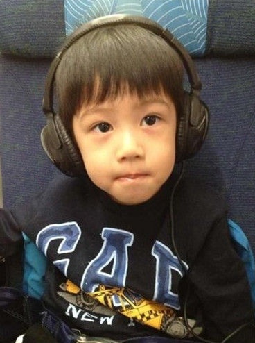 林志颖儿子呆萌 盘点娱圈宝贝