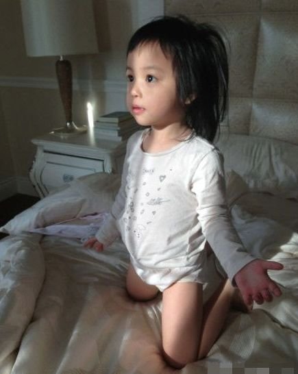 林志颖儿子呆萌 盘点娱圈宝贝