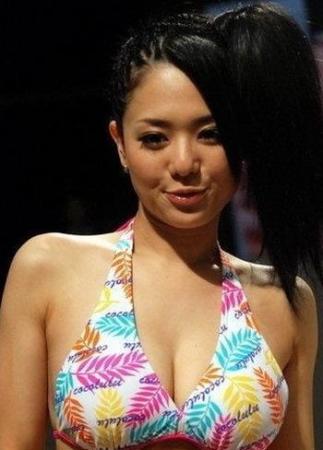 苍井空自拍卖萌