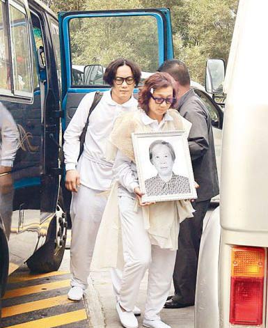 揭秘圈内明星与父母真实关系:陈奕迅与母亲破口大骂