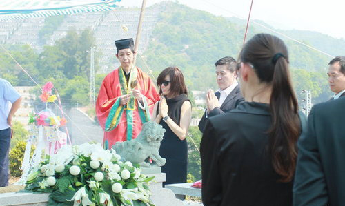 揭秘圈内明星与父母真实关系:陈奕迅与母亲破口大骂