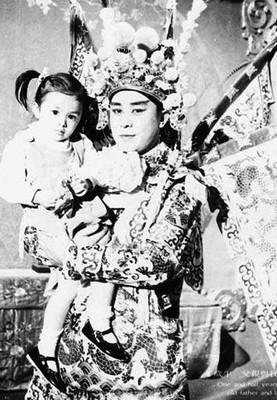 揭秘圈内明星与父母真实关系:陈奕迅与母亲破口大骂