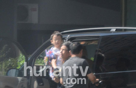 揭秘圈内明星与父母真实关系:陈奕迅与母亲破口大骂