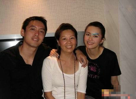 揭秘圈内明星与父母真实关系:陈奕迅与母亲破口大骂