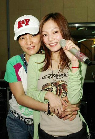 揭秘圈内明星与父母真实关系:陈奕迅与母亲破口大骂