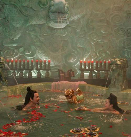 劲爆床戏！揭献身上位女星