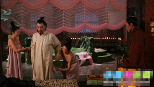 劲爆床戏！揭献身上位女星