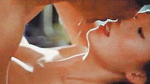 劲爆床戏！揭献身上位女星