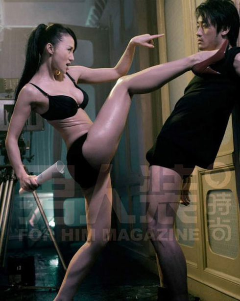 张馨予透视装 揭假正经女星