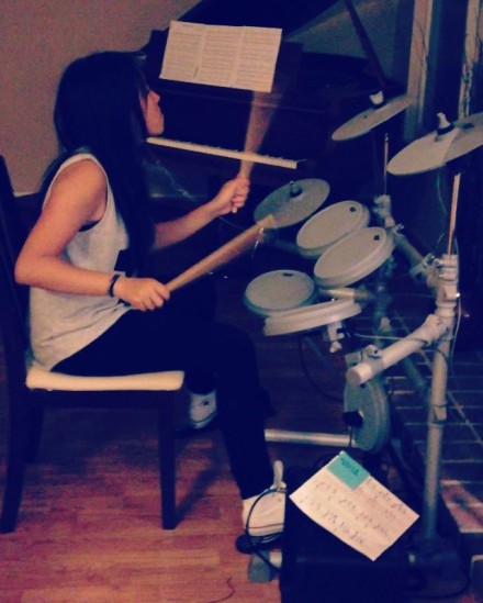 窦靖童晒与绯闻男友正面合影 我行我素酷似王菲(图)