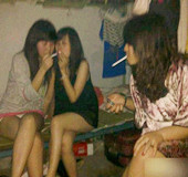 女屌丝的宿舍真吓人 