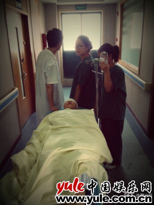 蔡少芬变蒙眼超人 蔡少芬变蒙眼超人