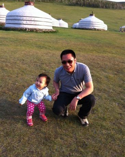 赵薇爱女小四月成长全记录 撒娇卖萌惹人爱