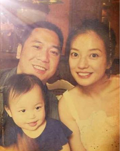 赵薇爱女小四月成长全记录 撒娇卖萌惹人爱