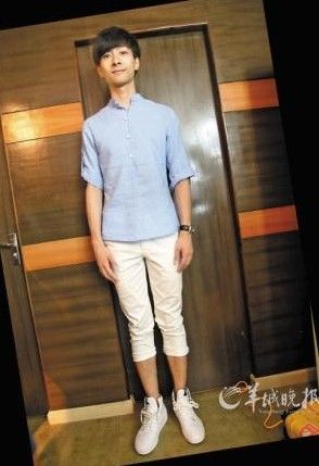 左立否认用恋情炒作