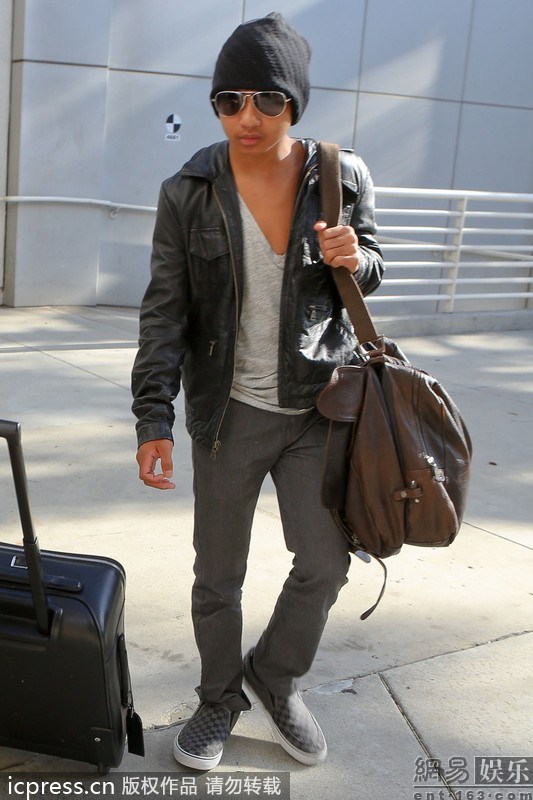 安吉丽娜·朱莉与养子。