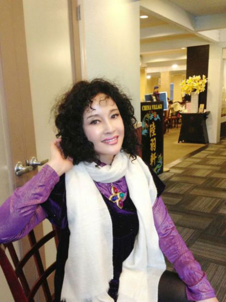 刘晓庆（2／8张）