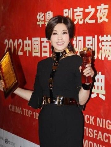 刘晓庆否认曾整容 自称不生气保青春