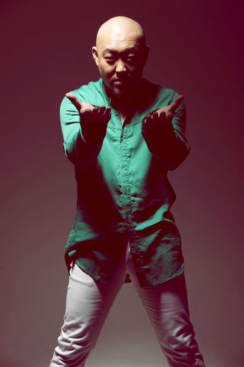 孟鹏新歌向妻子示爱 助力“脱光”