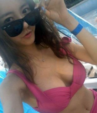 韩星爆乳亮相活动 镂空蕾丝装遮三点