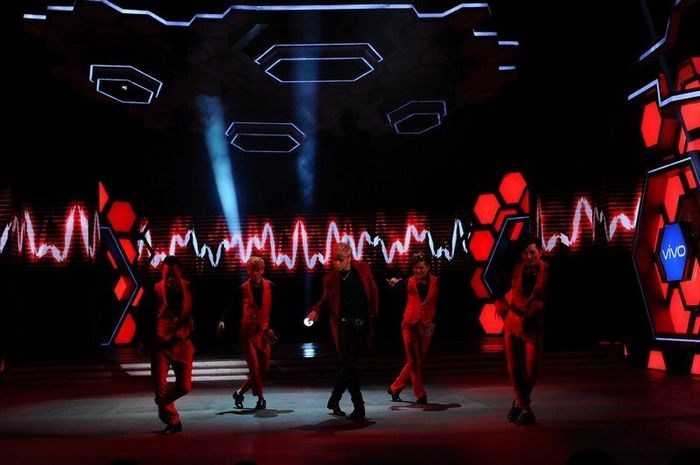 罗志祥登《快乐大本营》 变身魔术师